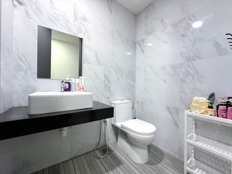 Service Residence for Rent at Emporis - Haziq Nawawi - Bathroom - PropertyGuru.com.my