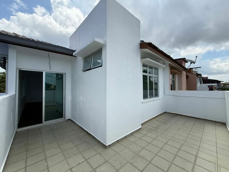 Rumah Teres 2 Tingkat untuk Dijual di Taman Puteri Wangsa (Ulu Tiram) - Kai Siong - Exterior - PropertyGuru.com.my