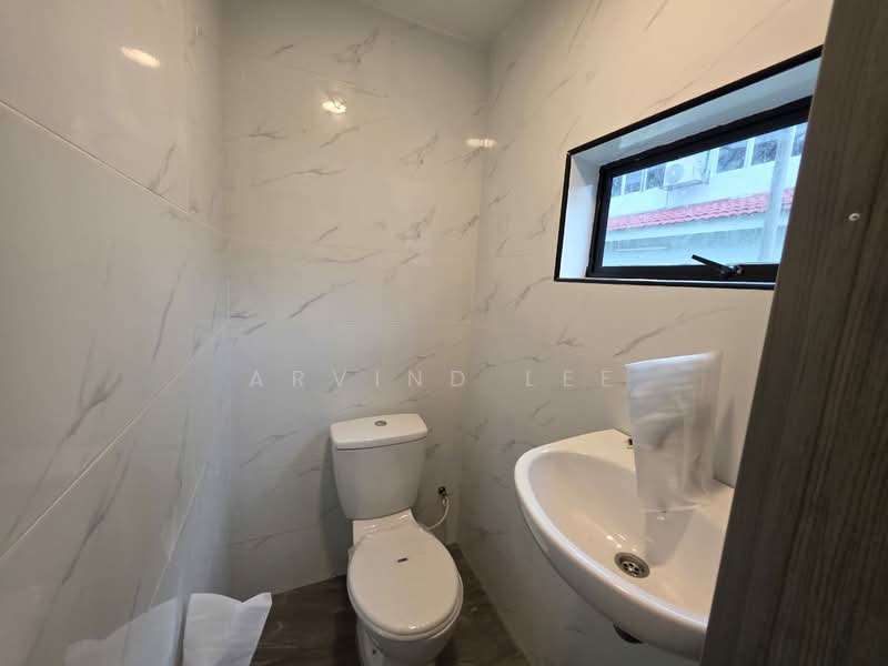 Rumah Teres 2 Tingkat untuk Dijual di Klang (Selangor) - Arvind Lee - Bathroom - PropertyGuru.com.my