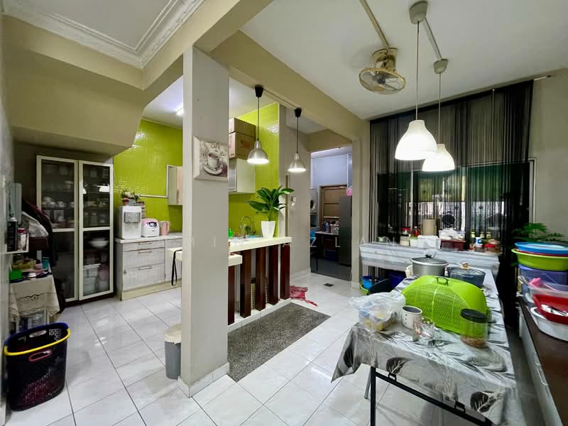 Rumah Teres 2 Tingkat untuk Dijual di TAMAN PUCHONG UTAMA (Puchong) - Amin Azlan - Kitchen - PropertyGuru.com.my
