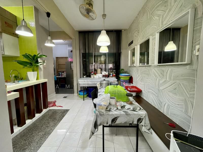 Rumah Teres 2 Tingkat untuk Dijual di TAMAN PUCHONG UTAMA (Puchong) - Amin Azlan - Kitchen - PropertyGuru.com.my