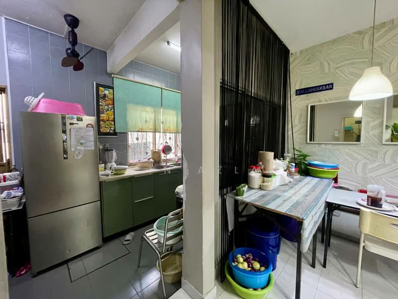 Rumah Teres 2 Tingkat untuk Dijual di TAMAN PUCHONG UTAMA (Puchong) - Amin Azlan - Kitchen - PropertyGuru.com.my
