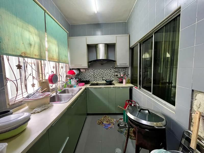 Rumah Teres 2 Tingkat untuk Dijual di TAMAN PUCHONG UTAMA (Puchong) - Amin Azlan - Kitchen - PropertyGuru.com.my