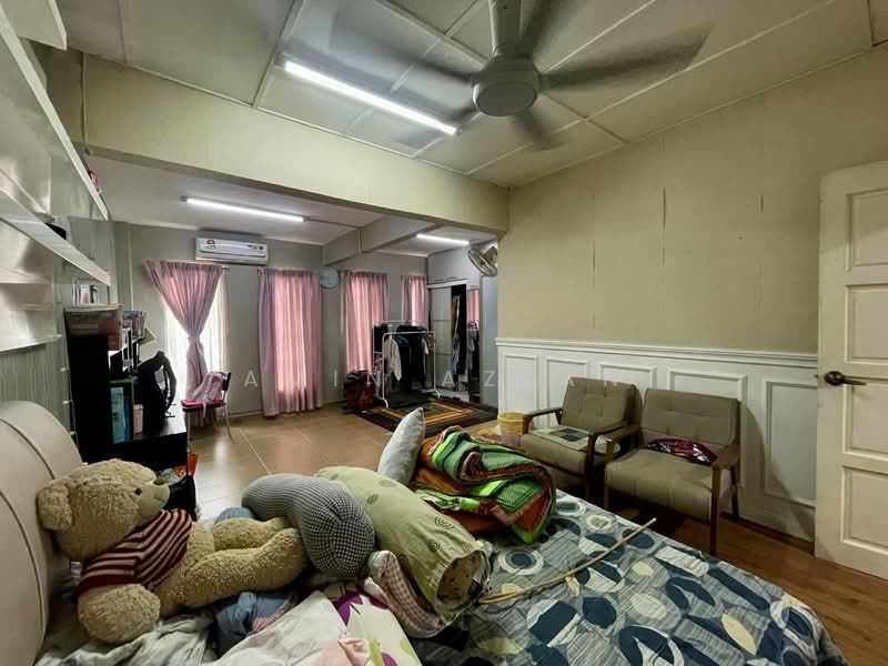 Rumah Teres 2 Tingkat untuk Dijual di TAMAN PUCHONG UTAMA (Puchong) - Amin Azlan - Bedroom - PropertyGuru.com.my