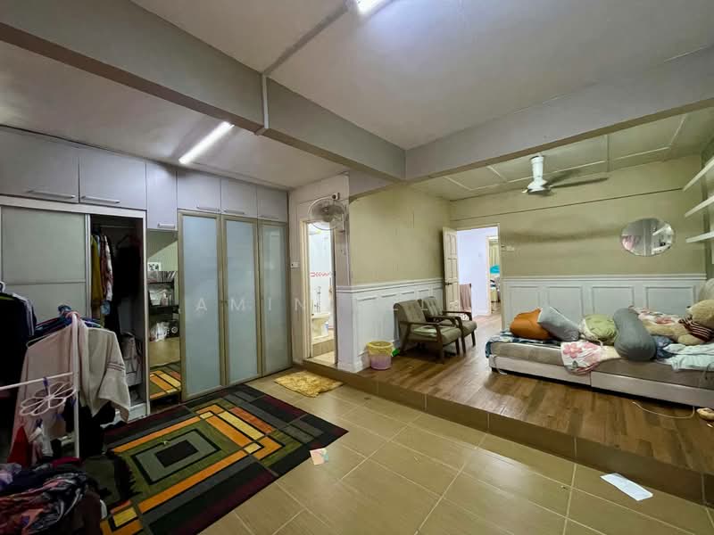 Rumah Teres 2 Tingkat untuk Dijual di TAMAN PUCHONG UTAMA (Puchong) - Amin Azlan - Living Room - PropertyGuru.com.my