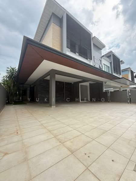 Rumah Berkembar untuk Dijual di Taman Gaya (Ulu Tiram) - Yuki Cheng - Exterior - PropertyGuru.com.my
