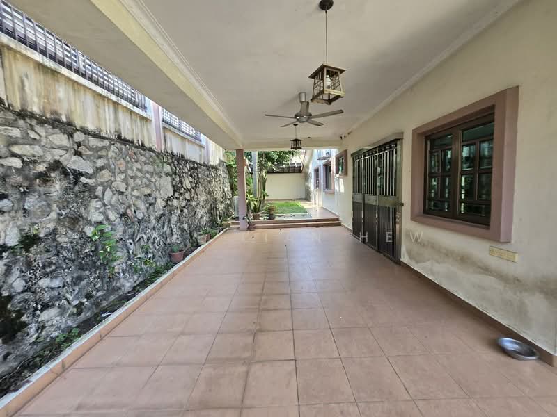 Semi-Detached House for Sale in Taman Bukit Mewah Fasa 9 (Kajang) - Swee Lian Hew - Exterior - PropertyGuru.com.my