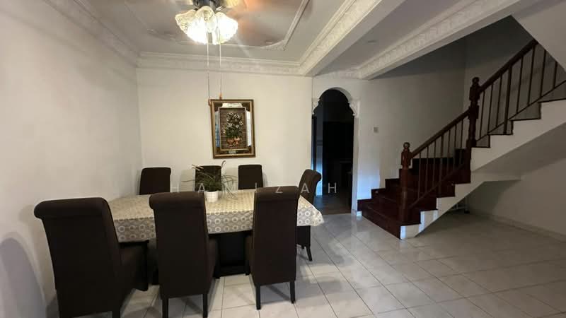 Rumah Teres 2 Tingkat untuk Disewa di Bandar Baru Bangi (Selangor) - Hamizah . - Dining Room - PropertyGuru.com.my