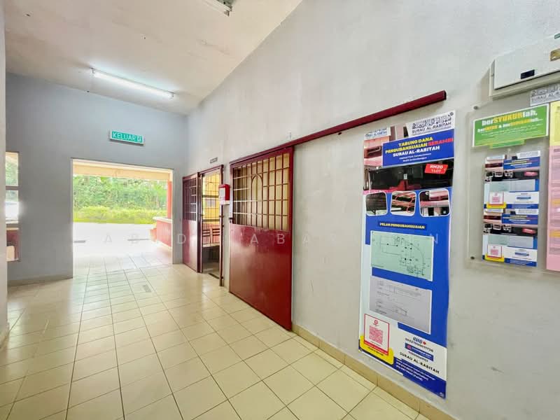 Condominium for Sale at Oakleaf Park - Abid Sabarudin - Corridor - PropertyGuru.com.my