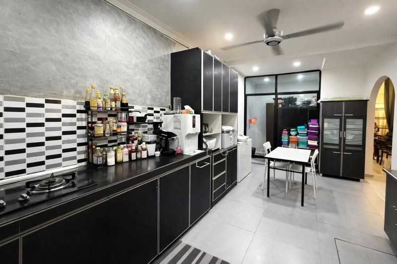 Rumah Teres 2 Tingkat untuk Dijual di Bukit Sentosa (Rawang) - May Liong - Kitchen - PropertyGuru.com.my
