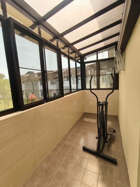 1-storey Terraced House for Sale in Bandar Putra (Kulai) - Yit Sin - Balcony - PropertyGuru.com.my