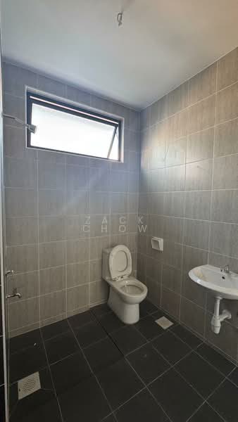 2-storey Terraced House for Sale in Taman Austin Duta (Tebrau) - Zack Chow - Bathroom - PropertyGuru.com.my