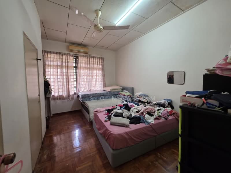 2-storey Terraced House for Sale in Taman Daya (Johor Bahru) - Jason Sim - Bedroom - PropertyGuru.com.my