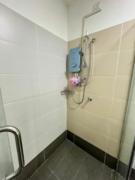 Pangsapuri untuk Disewa di Akademik Suite - Lim Wei Li - Bathroom - PropertyGuru.com.my