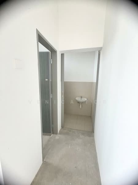 Kedai / Pejabat untuk Disewa di Gelang Patah (Johor) - Venica For - Interior - PropertyGuru.com.my