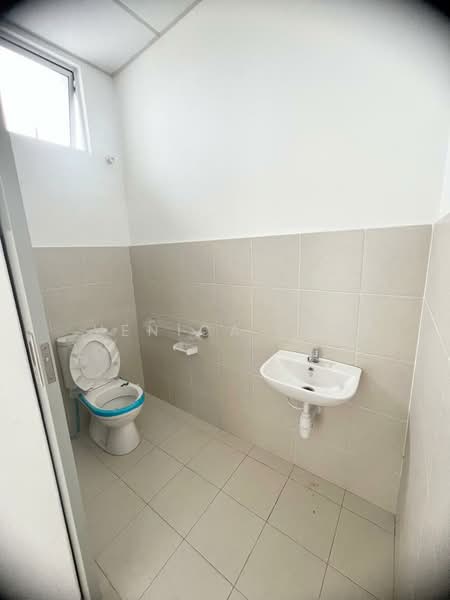 Kedai / Pejabat untuk Disewa di Gelang Patah (Johor) - Venica For - Bathroom - PropertyGuru.com.my