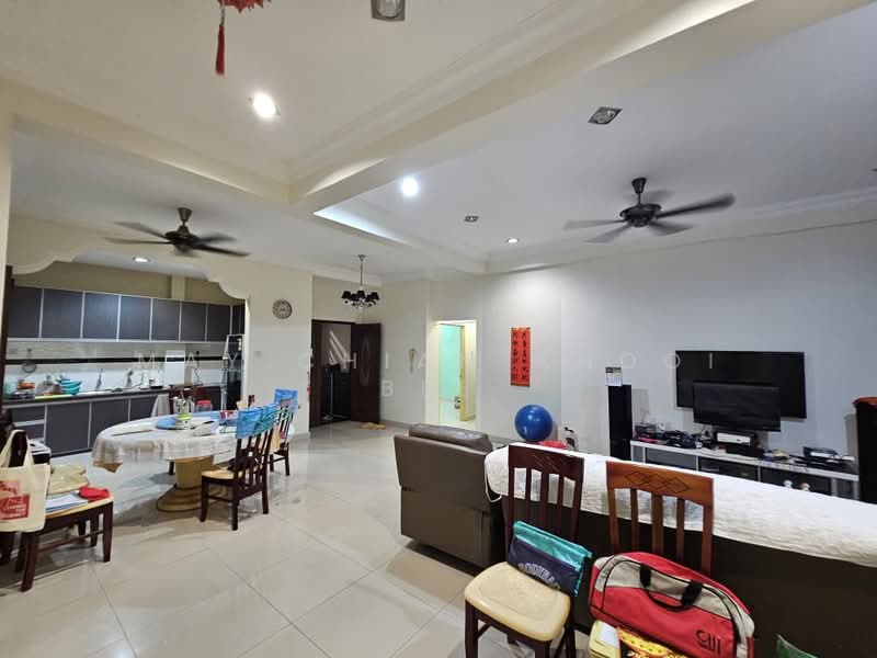 Condominium for Sale at I-Regency Condominium (Ideal Regency) - May Chiam Khooi Bee - Living Room - PropertyGuru.com.my