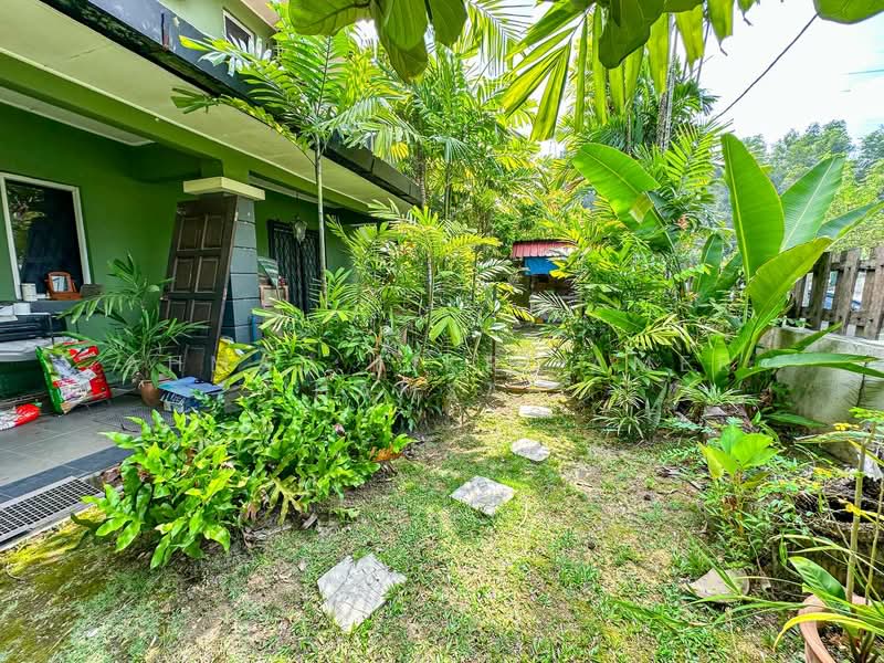 2-storey Terraced House for Sale in Bandar Putra Permai (Seri Kembangan) - Ahmad Fikri Amer Hamzah - Exterior - PropertyGuru.com.my