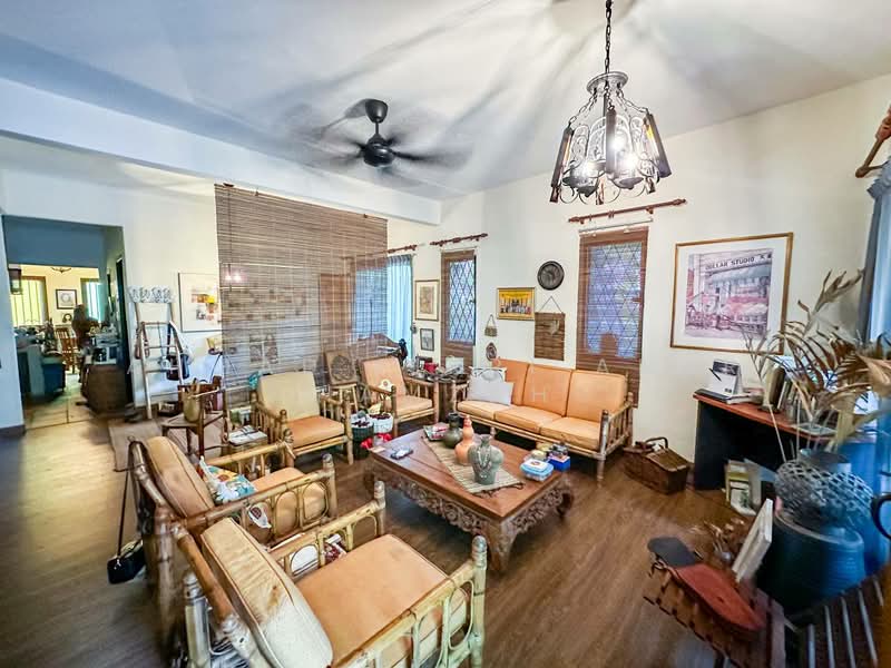 2-storey Terraced House for Sale in Bandar Putra Permai (Seri Kembangan) - Ahmad Fikri Amer Hamzah - Living Room - PropertyGuru.com.my