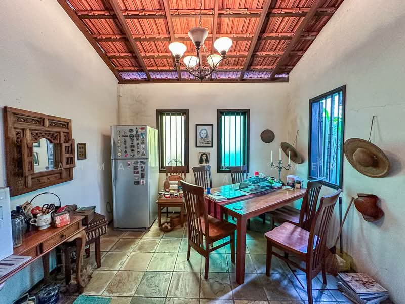 2-storey Terraced House for Sale in Bandar Putra Permai (Seri Kembangan) - Ahmad Fikri Amer Hamzah - Dining Room - PropertyGuru.com.my