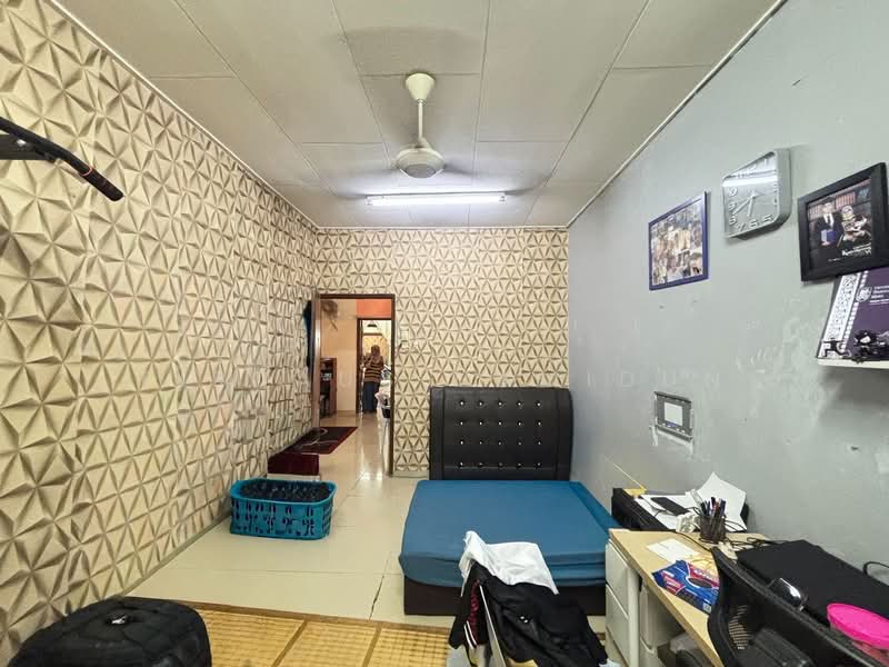 Rumah Teres 2 Tingkat untuk Dijual di Shah Alam (Selangor) - Firdaus Hamidun - Bedroom - PropertyGuru.com.my