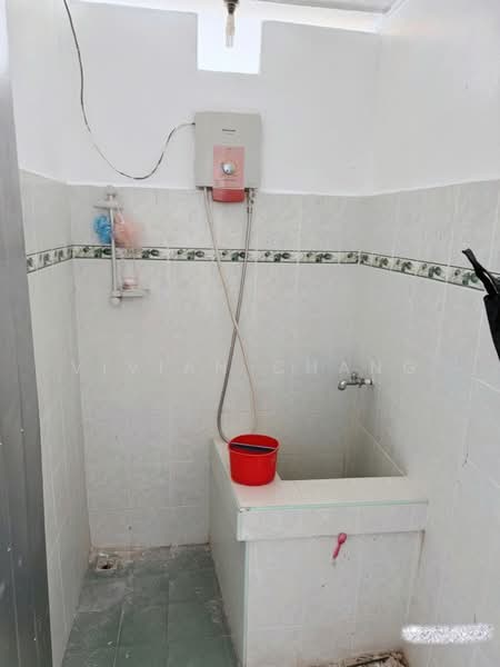 Rumah Teres 2 Tingkat untuk Disewa di Pulau Tikus (Penang) - Vivian Chang - Bathroom - PropertyGuru.com.my