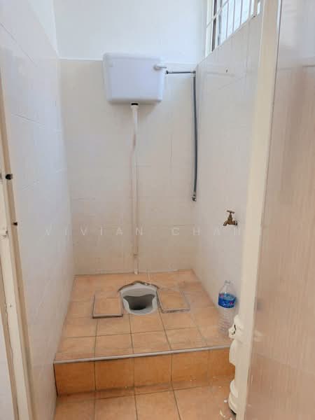 Rumah Teres 2 Tingkat untuk Disewa di Pulau Tikus (Penang) - Vivian Chang - Bathroom - PropertyGuru.com.my