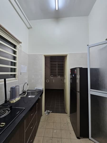Kondominium untuk Dijual di I-Regency Condominium (Ideal Regency) - May Chiam Khooi Bee - Kitchen - PropertyGuru.com.my
