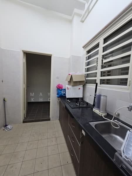 Kondominium untuk Dijual di I-Regency Condominium (Ideal Regency) - May Chiam Khooi Bee - Kitchen - PropertyGuru.com.my