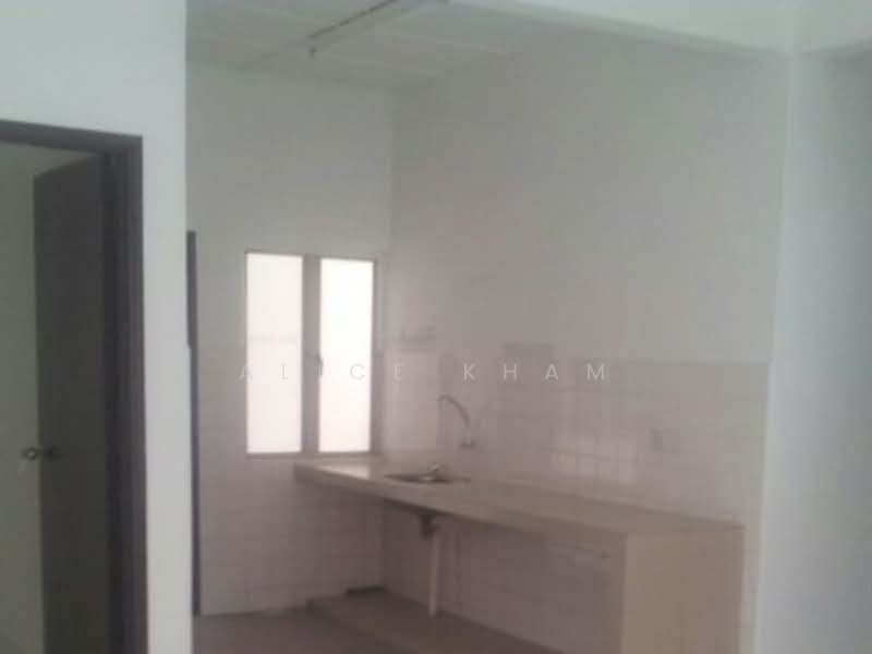 Pangsapuri untuk Dijual di Permai @ USJ 1 (Coral Court) - Alice Kham - Kitchen - PropertyGuru.com.my