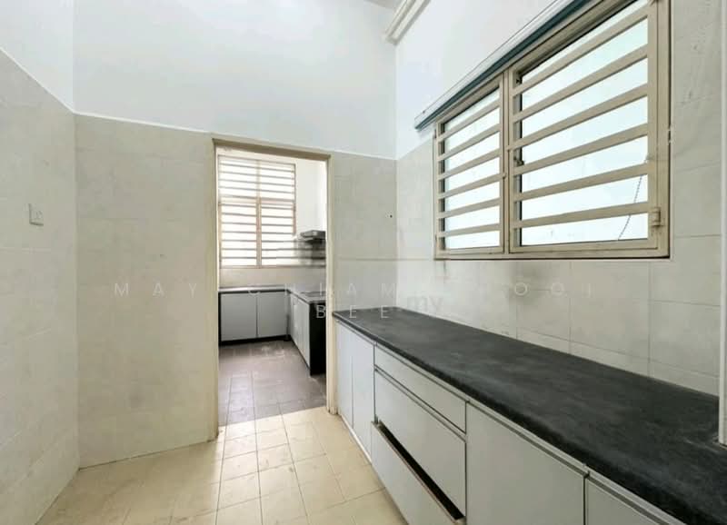 Condominium for Sale at I-Regency Condominium (Ideal Regency) - May Chiam Khooi Bee - Kitchen - PropertyGuru.com.my
