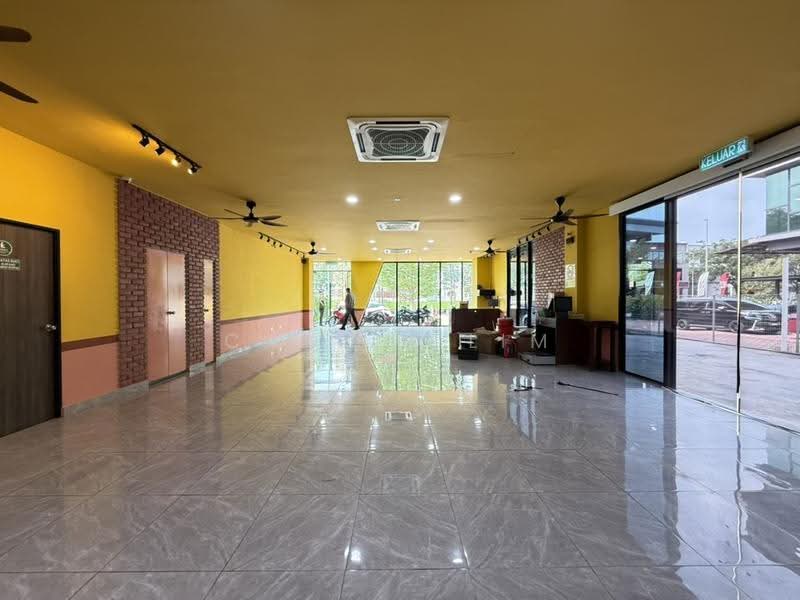 Shop / Office untuk Disewa di Setia Alam (Selangor) - Calvin Lim - Exterior - PropertyGuru.com.my