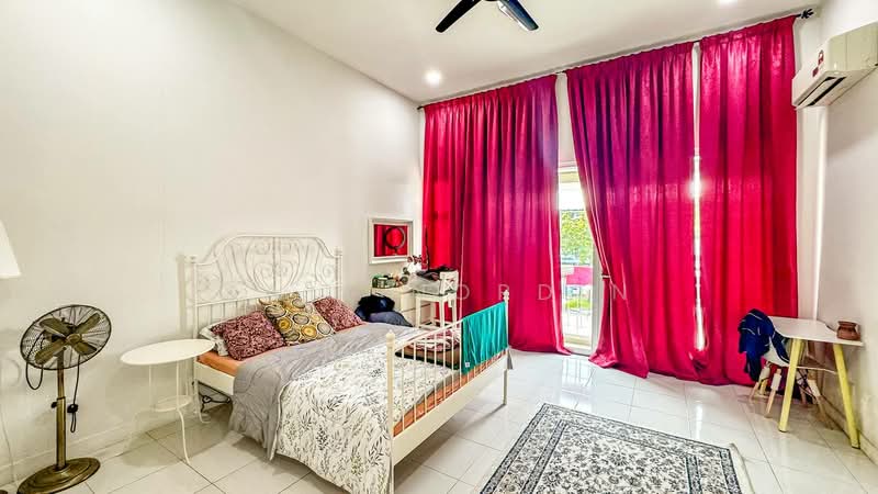 Rumah Teres 2 Tingkat untuk Dijual di Bandar Rimbayu (Telok Panglima Garang) - Sa'a Nordin - Bedroom - PropertyGuru.com.my