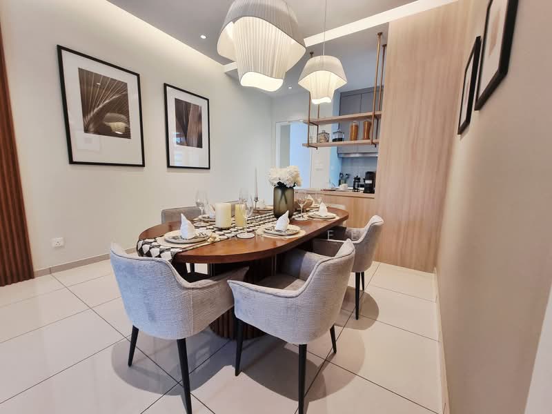 Kondominium untuk Dijual di Mutiara Lake Puchong - Evans Ee - Dining Room - PropertyGuru.com.my