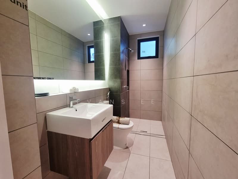 Kondominium untuk Dijual di Mutiara Lake Puchong - Evans Ee - Bathroom - PropertyGuru.com.my
