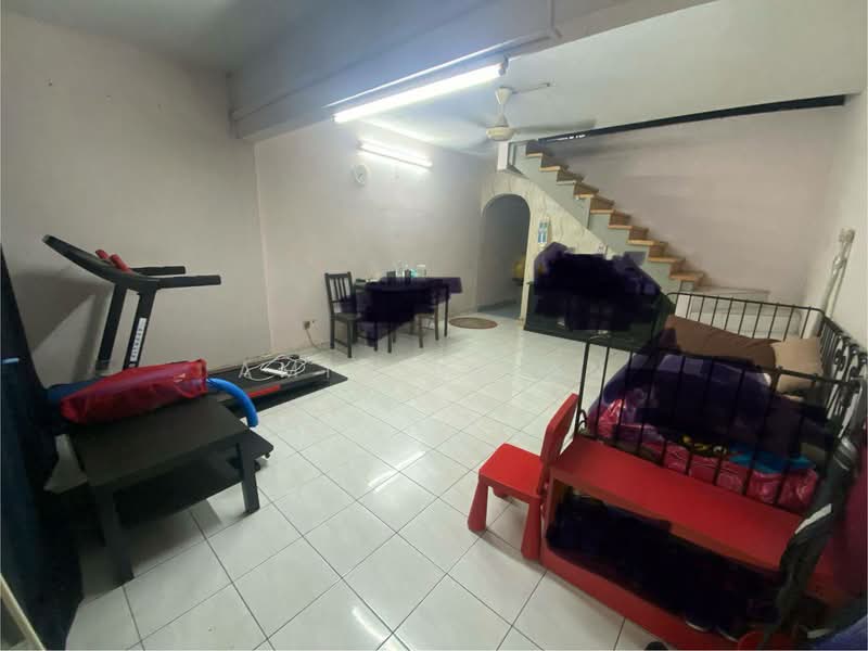 2-storey Terraced House for Sale in Pandan Jaya (Ampang) - Amin Azlan - Living Room - PropertyGuru.com.my