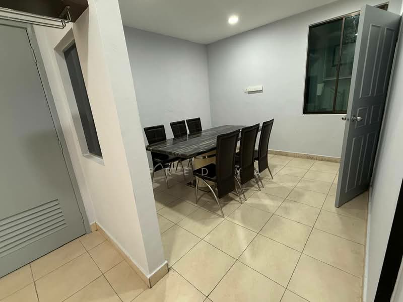 Cluster House for Rent in Austin (Johor Bahru) - Alfred Yap - Dining Room - PropertyGuru.com.my