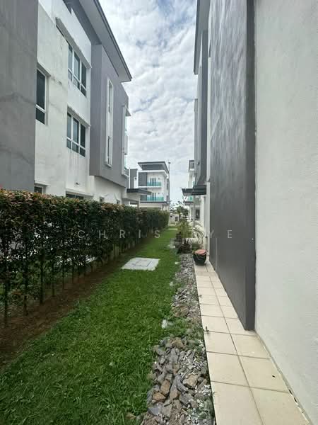 Rumah Berkembar untuk Dijual di Klang (Selangor) - Chris Tye - Exterior - PropertyGuru.com.my