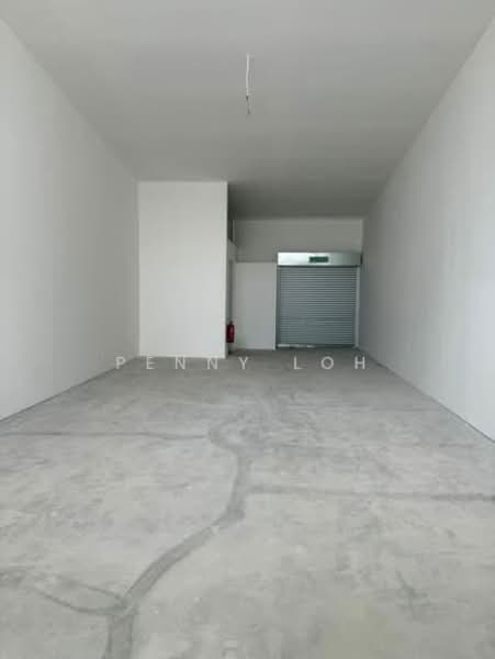 Shop for Rent in Bandar Tasik Kesuma (Beranang) - Penny Loh - Interior - PropertyGuru.com.my