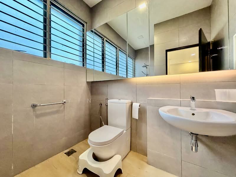 2-storey Terraced House for Sale in Taman Tun Dr Ismail (Kuala Lumpur) - Yin Peng . - Bathroom - PropertyGuru.com.my