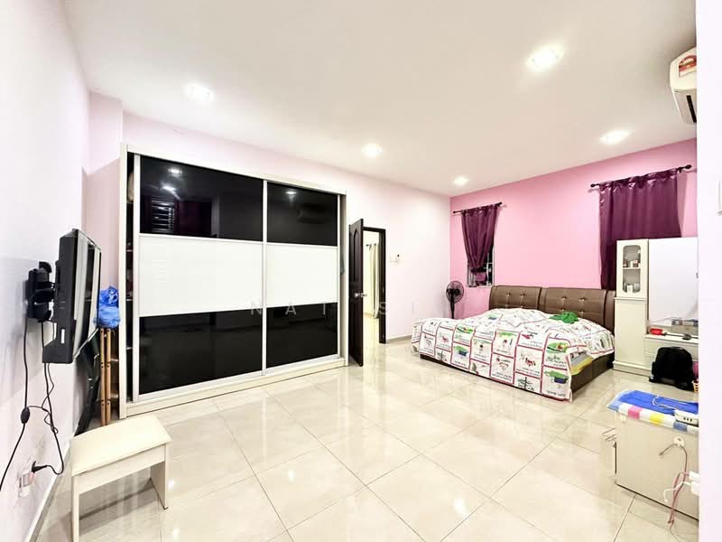 2-storey Terraced House for Sale in Taman Nusa Sentral (Iskandar Puteri (Nusajaya)) - Nat Sin - Bedroom - PropertyGuru.com.my