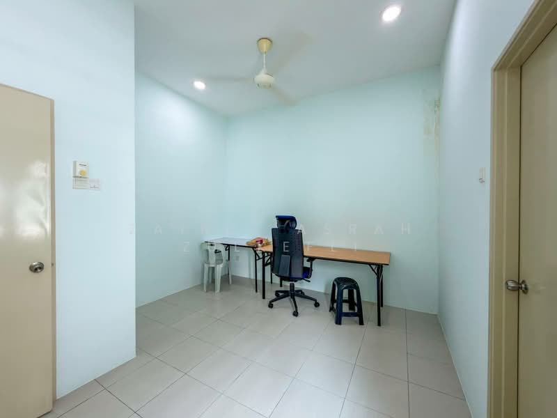 Semi-Detached House for Sale in Telok Panglima Garang (Selangor) - Zairul Asrah Zulkefli - Study - PropertyGuru.com.my