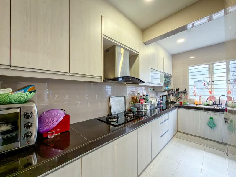 Semi-Detached House for Sale in Telok Panglima Garang (Selangor) - Zairul Asrah Zulkefli - Kitchen - PropertyGuru.com.my