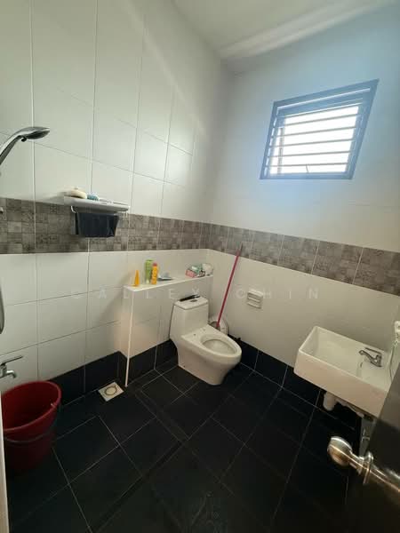 2-storey Terraced House for Sale in Taman Austin Duta (Tebrau) - Calley Chin - Bathroom - PropertyGuru.com.my