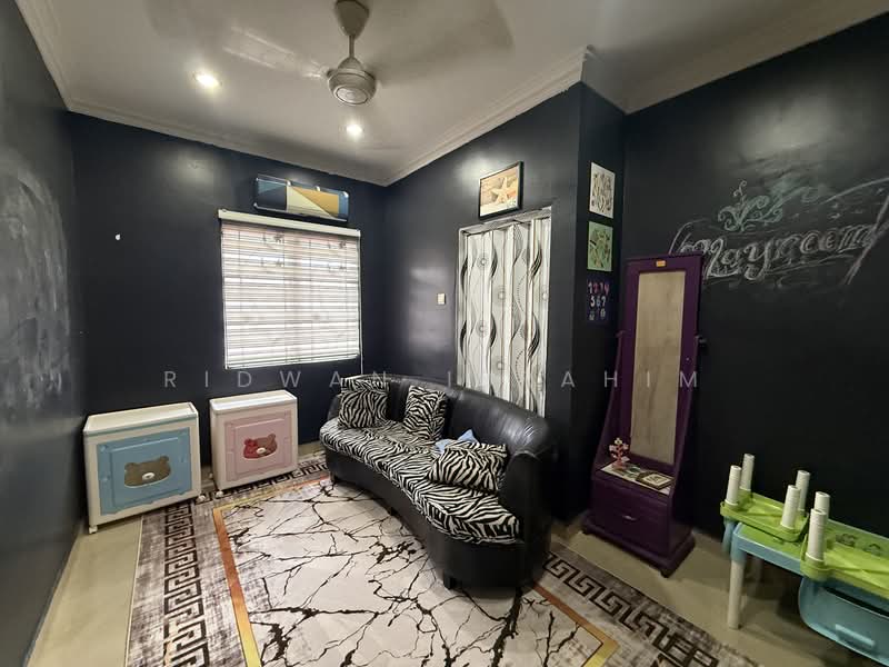 Bungalow for Sale in Kampung Sungai Kantan (Kajang) - Ridwan Ibrahim - Interior - PropertyGuru.com.my