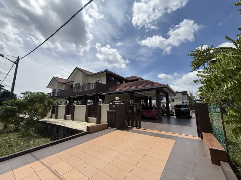Bungalow for Sale in Kampung Sungai Kantan (Kajang) - Ridwan Ibrahim - Exterior - PropertyGuru.com.my