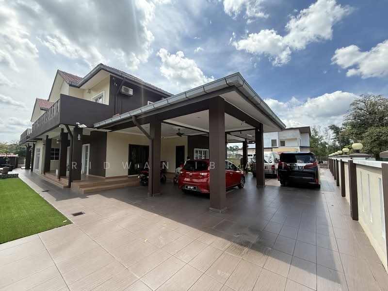 Bungalow for Sale in Kampung Sungai Kantan (Kajang) - Ridwan Ibrahim - Exterior - PropertyGuru.com.my
