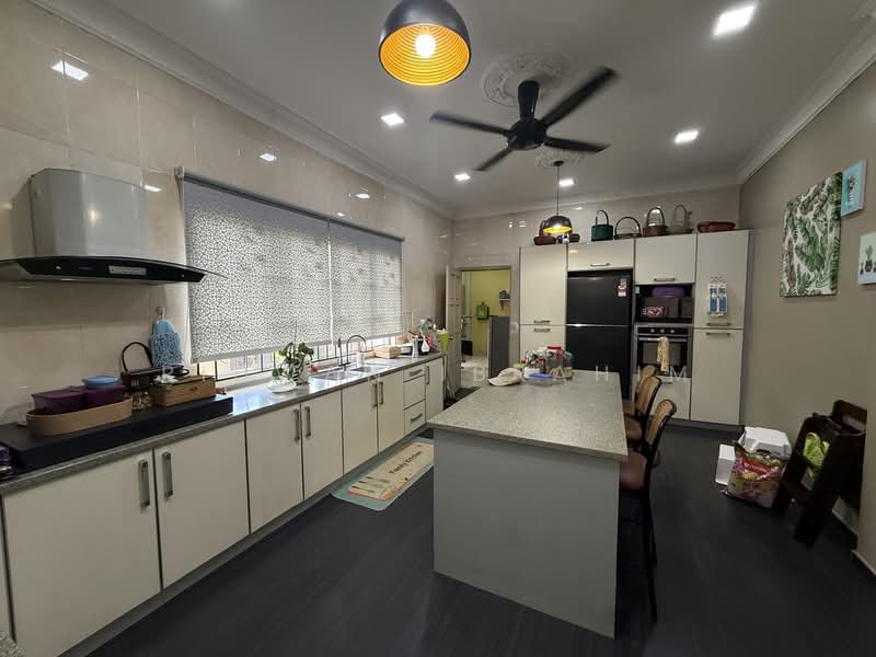 Bungalow for Sale in Kampung Sungai Kantan (Kajang) - Ridwan Ibrahim - Kitchen - PropertyGuru.com.my