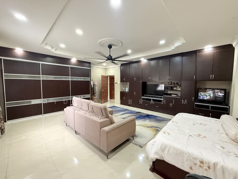 Bungalow for Sale in Kampung Sungai Kantan (Kajang) - Ridwan Ibrahim - Bedroom - PropertyGuru.com.my