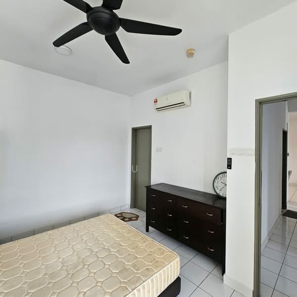 Pangsapuri untuk Disewa di Residensi Kajang Utama - kiru kok - Bedroom - PropertyGuru.com.my